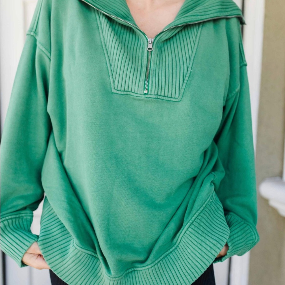 Aerie down to earth counter zip